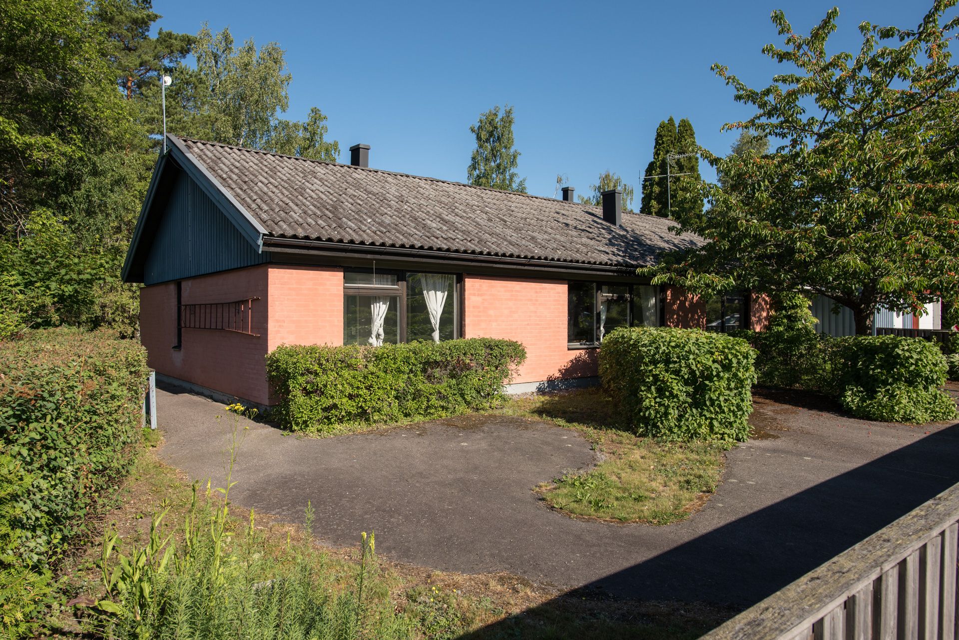 Sambavägen 9 Regnbågen